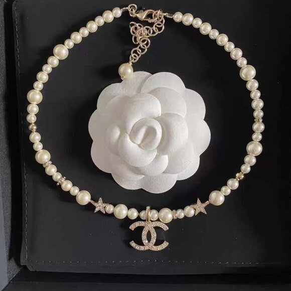 Auth CHANEL Pearl Star CC Logo Necklace - Picture 5 of 5